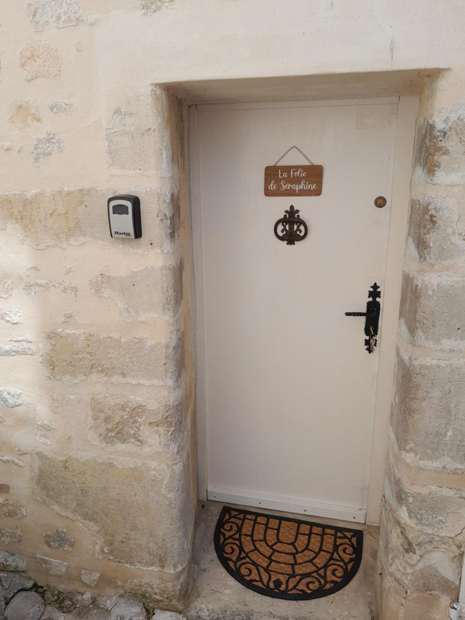 Gite La Folie De Seraphine Senlis  Ngoại thất bức ảnh